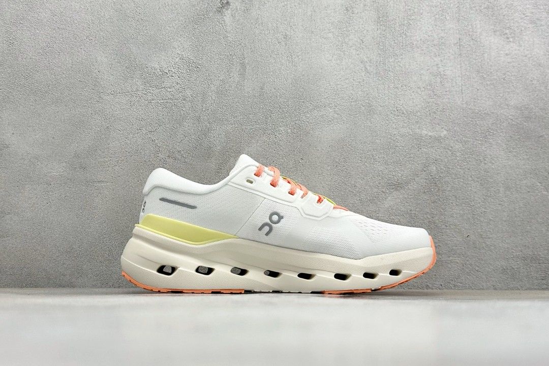 On Cloudrunner063 (Category: Sneakers) located in Singapore. Submitted by luxe_pick_planet (Listing ID 1452230643, Image 2). Description: .