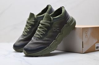 (Category: ) located in . Submitted by khai.uasneakers (Listing ID 1452303645, Image 1). Description: .