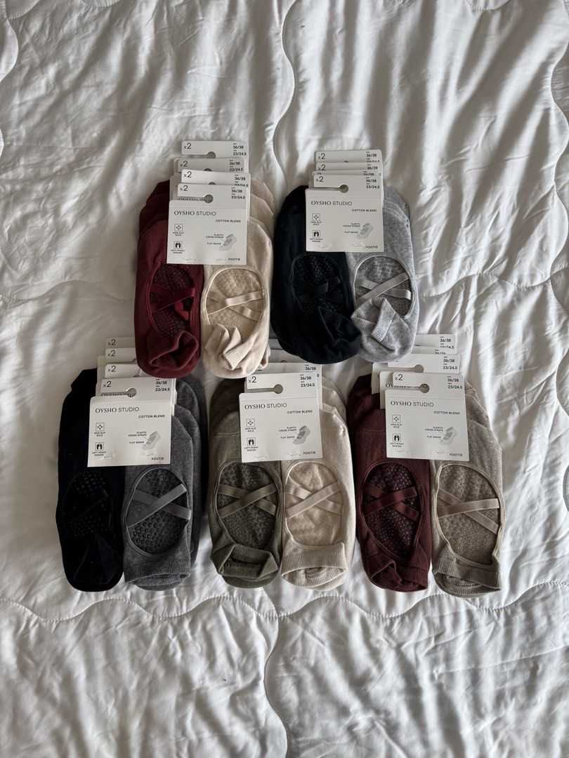 Oysho Studio Pilates Grip Socks (2 Pack) (Category: Activewear) located in Taguig. Submitted by giajamias (Listing ID 1452162956, Image 1). Description: Oysho Studio Pilates Grip Socks (2 Pack) SZ Euro 36-38 A) Mahogany + Cream B) Petrol (Dark Emerald) + Light Grey C) Black + Grey D) Olive + Cream E) Wine + Ivory Ecru Please message the letter corresponding to the color of the pairs you want..