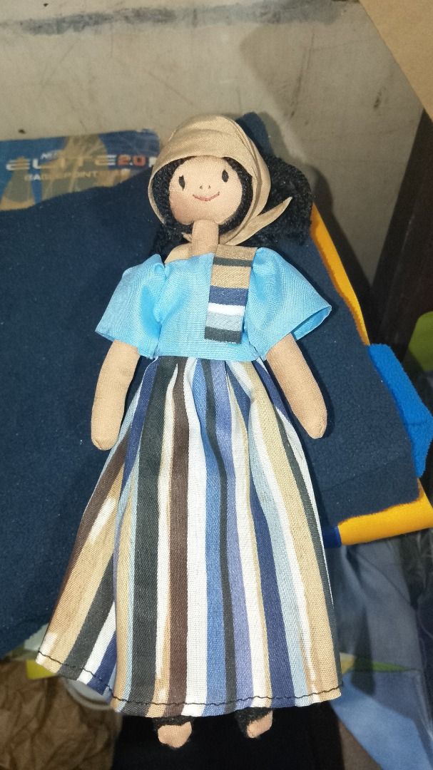 Papemelroti Doll (Comes with a stand) | Josefa (Category: Kids Toys) located in Caloocan City. Submitted by acnl_ (Listing ID 1452224297, Image 1). Description: MOP: GCash RFS: Decluttering.