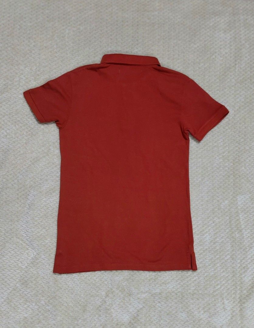 Penshoppe Earthy Brick Orange Polo (Category: Others Tops) located in Manila. Submitted by niknacks_ (Listing ID 1452260800, Image 2). Description: 🛍 INFO: - Penshoppe Brick orange polo - size S; fitted 📦 MOP & MOD: - transfer through QR InstaPay (GCash, Maya, etc) - payment first, no return / refund - lalamove or j&t (booked by seller, shipping fee paid by buyer) - shipped from Pasig.