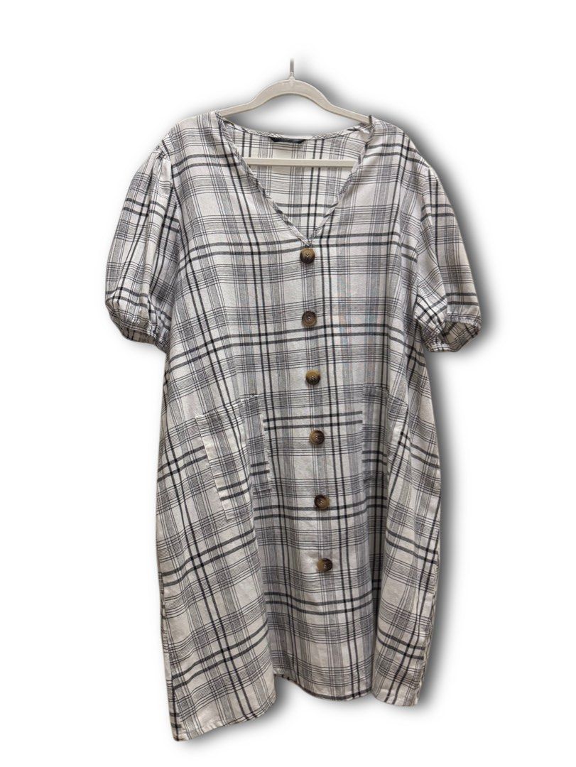 Plus Size Plaid Dress (Category: Dresses) located in Quezon City. Submitted by nikkinly (Listing ID 1452244240, Image 1). Description: 💌 Pre-loved dress from Shein (can no longer find original product listing in Shein app) 🛍️ Purchased last 2022 Measurements (when laid flat): - Bust: 64 cm - Length: 95 cm - Sleeve length: 28 cm - Cuff: 16-24 cm 📍Location: QC 🚚 Shipping: Lalamove, J&T, LBC.