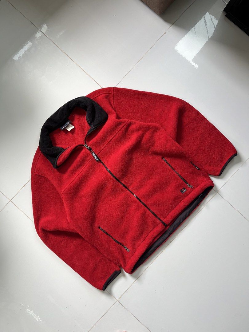 Polartec Fleece Jacket (Category: Coats, Jackets and Outerwear) located in Bacolod City. Submitted by danielle5_ (Listing ID 1452255253, Image 2). Description: 2. Polartec Fleece Track Jacket Large, 23x26 (sobrang kapal ng pagka fleece) Flaws: none Mine: 250.
