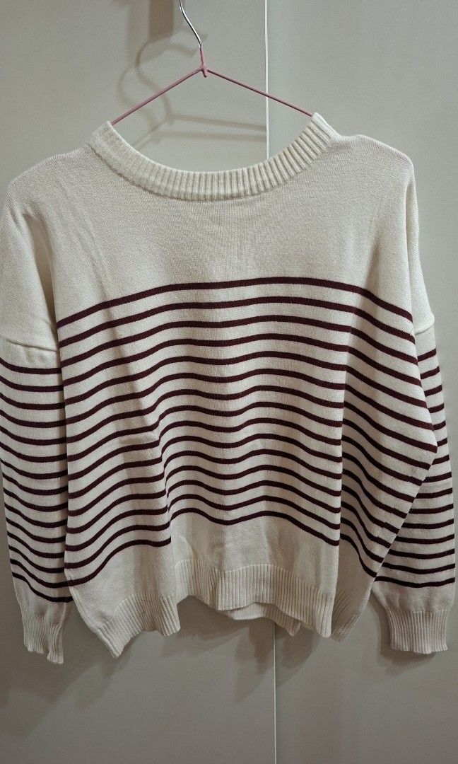 Preloved (Kategori: Atasan) berada di Gresik. Dikirim oleh preloved_vidaa (ID iklan 1452265275, Gambar 3). Deskripsi: LD 120 (sebelum melar) PJ 55 Knit tebal yaa teman².