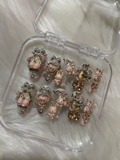 (Category: ) located in . Submitted by ml.bellashoppe (Listing ID 1450902755, Image 1). Description: .