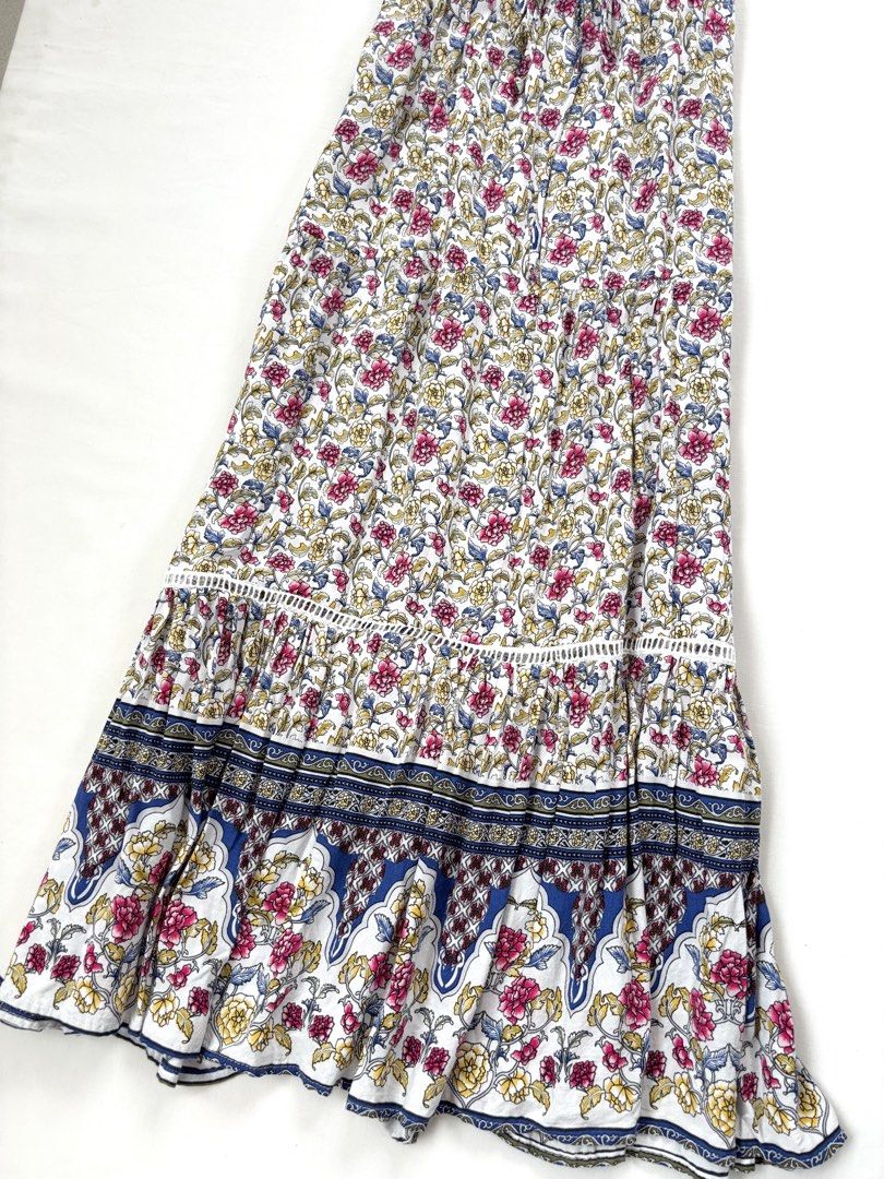 prettiest floral flowy maxi skirt boho (Category: Skirts) located in Pateros City. Submitted by threadedtogether (Listing ID 1452313434, Image 2). Description: w26-30 | l35.5 ✿ soft cotton fabric ✿ garterized & cinchable waistband [mannequin size s-m | b34” | w26” | h34” ] 💌 dm for questions and additional measurements 📦 J&T or SDD ⭐ first to pay basis.