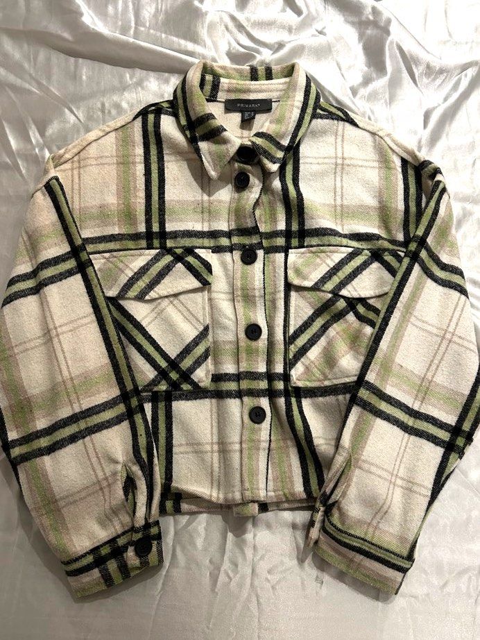 primark checked plaid cropped unisex collared button-up wool shacket jacket (Category: Coats, Jackets and Outerwear) located in Quezon City. Submitted by sandrinasaurus (Listing ID 1452243546, Image 2). Description: size M to L (but can fit S) - cropped fit w/ button-up front & chest pockets - very thick & good quality comfortable wool material - lightly used w/ no flaws 📍 quezon city 💸 gcash 📬 j&t / contact for other methods + shipping fee.
