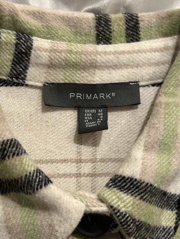 primark checked plaid cropped unisex collared button-up wool shacket jacket (Category: Coats, Jackets and Outerwear) located in Quezon City. Submitted by sandrinasaurus (Listing ID 1452243546, Image 3). Description: size M to L (but can fit S) - cropped fit w/ button-up front & chest pockets - very thick & good quality comfortable wool material - lightly used w/ no flaws 📍 quezon city 💸 gcash 📬 j&t / contact for other methods + shipping fee.