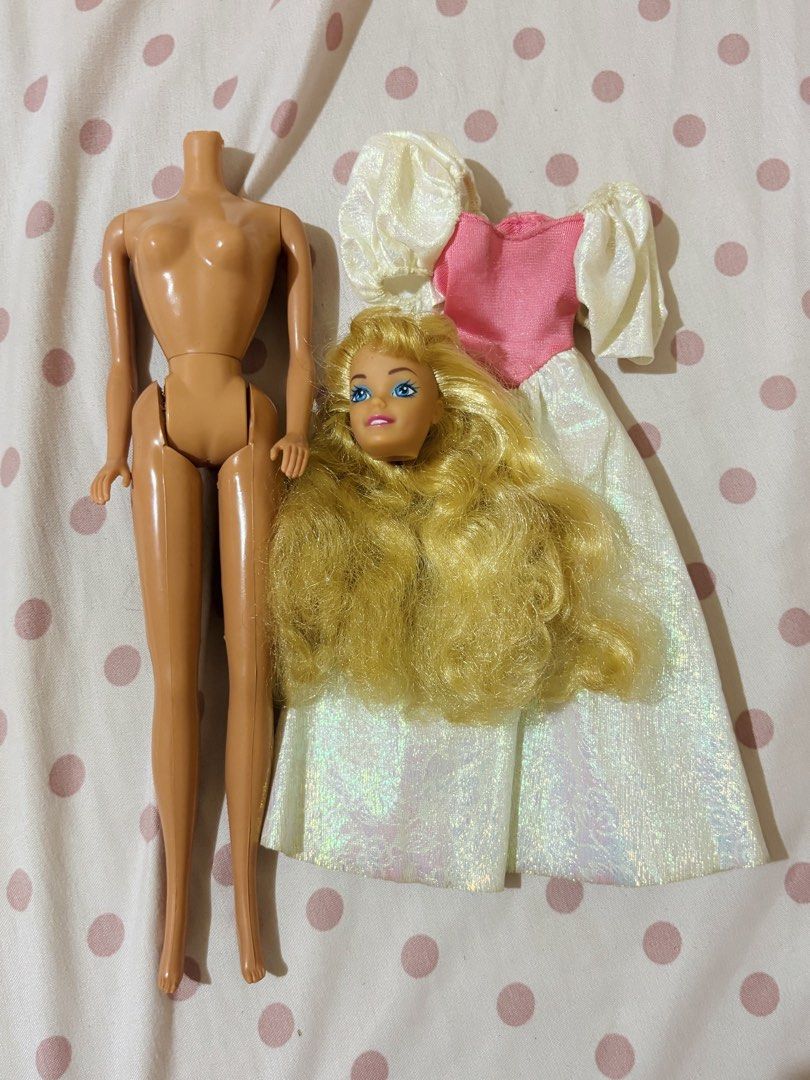 Princess Barbie flawed bundle (Category: Kids Toys) located in Legazpi City. Submitted by pink_moonlight (Listing ID 1452239847, Image 1). Description: Broken neck peg, glued leg, may slight paint chip sa lips. Dress is good.