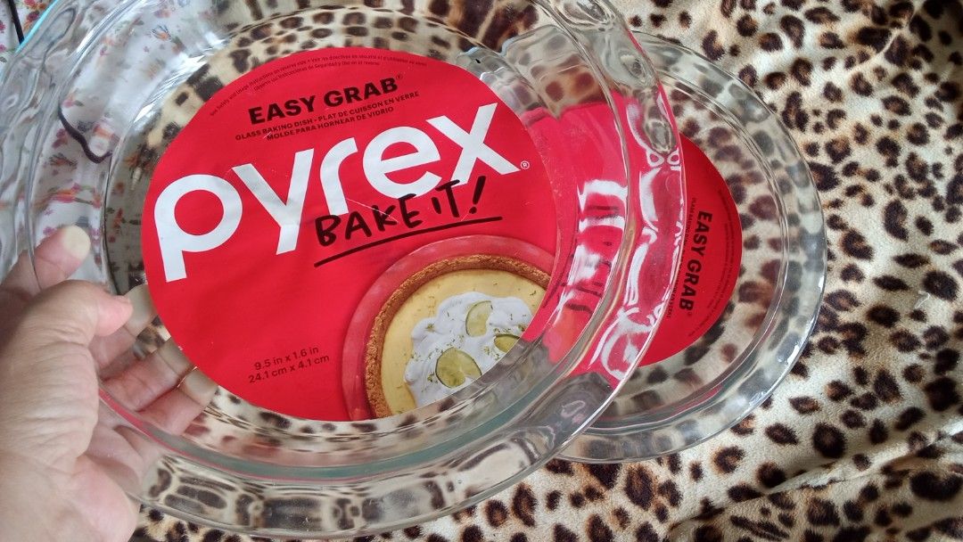 Pyrex bakeware- 3 pcs (Category: Bakeware) located in Paranaque City. Submitted by nobleearth.d28ec3 (Listing ID 1452163974, Image 2). Description: Authentic Pyrex bake ware from US I already have lots of bake ware so I'm looking for a new momma or daddy for these beautiful wares.