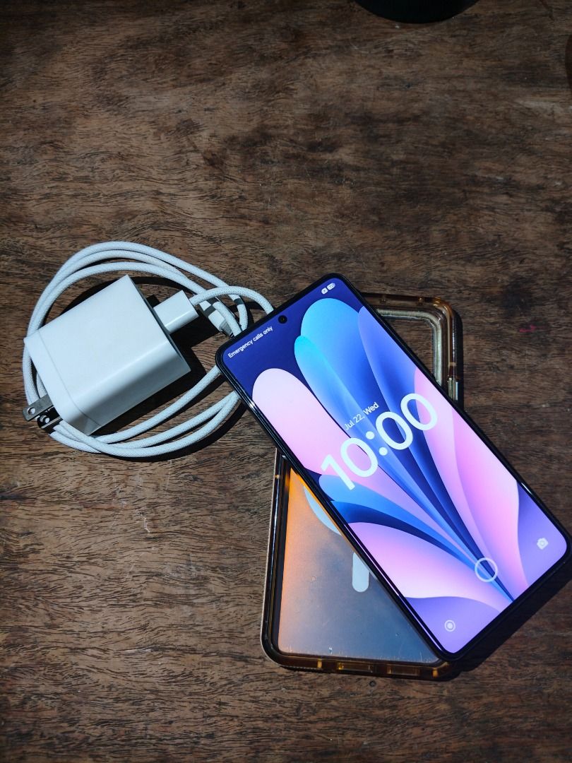 REDMI NOTE 13 pro 5g (Category: Xiaomi) located in Caloocan City. Submitted by red_29 (Listing ID 1452115312, Image 3). Description: Redmi Note 13 Pro 5G (8+4GB RAM / 256GB) Complete Price: 8500 Selling my Redmi Note 13 Pro 5G. Reason for selling: Need cash. Condition: No issues - All buttons working - Cameras working perfectly Smooth performance - Good battery life - Factory reset before meetup - Never repaired or opened. Meetup preferred for te