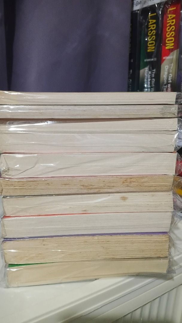 ROALD DAHL BUNDLE 1 (10 BOOKS) (Category: Children's Books) located in Cagayan de Oro. Submitted by crome2024 (Listing ID 1452309627, Image 3). Description: .