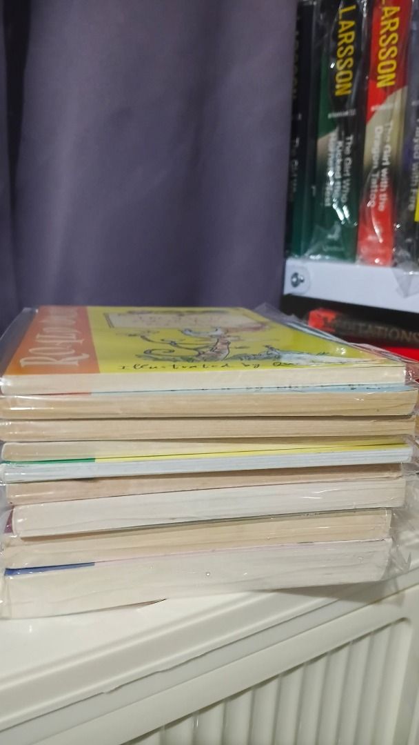 ROALD DAHL BUNDLE 2 (9 BOOKS) (Category: Children's Books) located in Cagayan de Oro. Submitted by crome2024 (Listing ID 1452309861, Image 2). Description: .