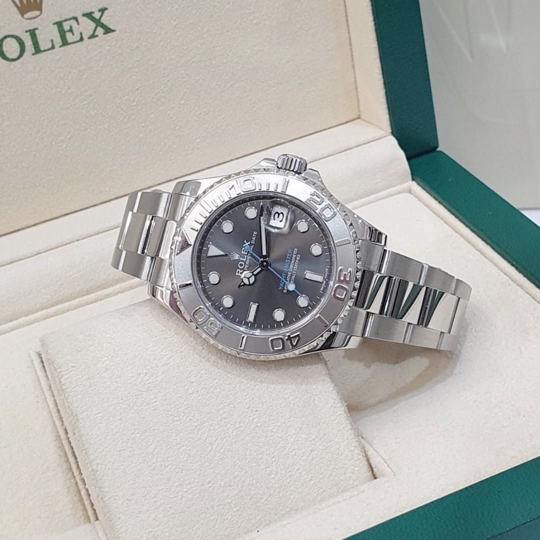 由 tcpawn7788 (刊登 ID 1452124346，圖片 3) 提交，位於 高雄市 (Kaohsiung) 的 【大眾名錶】ROLEX 勞力士 268622 Yacht-Master 中型遊艇 灰面藍針 2017/12卡 大眾名錶G179 (類別：手錶)，說明：【大眾名錶】ROLEX 勞力士 268622 Yacht-Master 中型遊艇 灰面藍針 2017/12卡 PT950鉑金圈 錶徑37mm 自動上鍊 不鏽鋼材質 防水100米 原廠盒單齊全 保養完成。