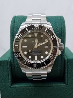 (Category: ) located in . Submitted by ngeehoewatches (Listing ID 1452241319, Image 1). Description: .