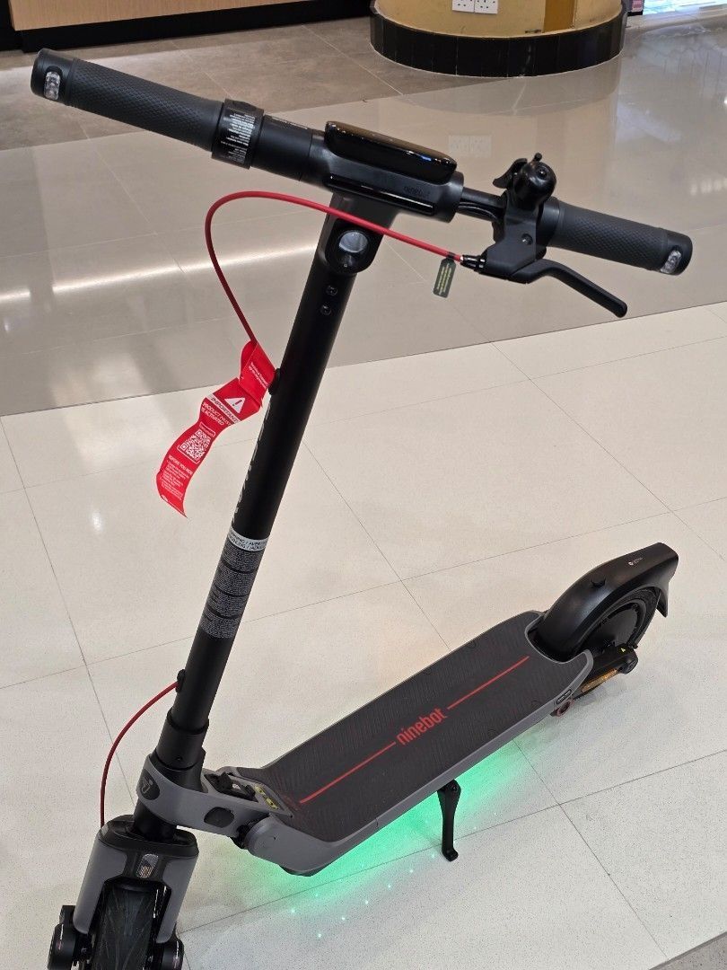 Segway E3 Pro Scooter (Category: Skates, Rollerblades & Scooters) located in Kuala Lumpur. Submitted by jjxxdd_88 (Listing ID 1452307922, Image 1). Description: 📍 Physical store available. Feel free to chat with me if you have any questions. You are welcome to visit our store to view and test the product before purchasing. COD and in-store payment are available for a safe and hassle-free transaction. 😊 ✅ Brand New Malaysia Set ✅ 1-Year Official