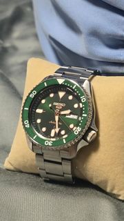 (Category: ) located in . Submitted by primetimewatchesinfo (Listing ID 1452273012, Image 1). Description: .