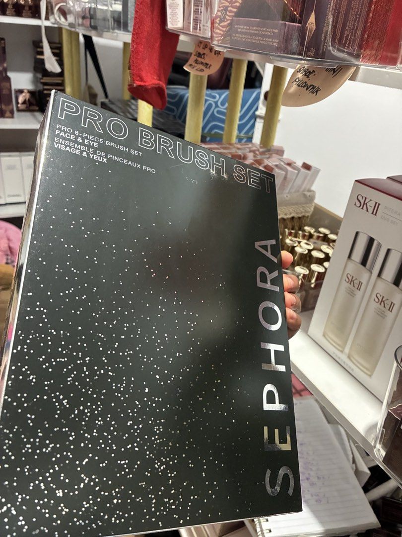 Sephora pro brush (Category: Face Care) located in Caloocan City. Submitted by thylina_west24 (Listing ID 1452313182, Image 2). Description: SEPHORA PRO BRUSH SET with box/ brand new A professional-quality 8-piece brush set from Sephora featuring essential face and eye brushes for a complete makeup routine. It includes tools for foundation, powder, blush, highlight, concealer, eyeshadow, crease, and brows—made with soft, cruelty-free bristles for