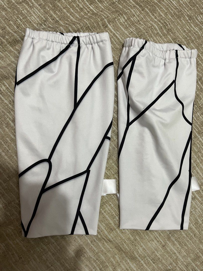 Shinobu Kocho leg warmers (Category: Socks & Tights) located in Manila. Submitted by emimichii (Listing ID 1452187839, Image 3). Description: .