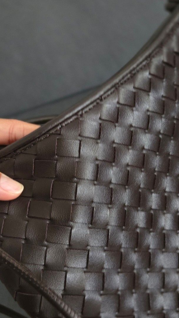 Small Sardine bag in Grapefruit color (Category: Clutches) located in Manila. Submitted by meicuya (Listing ID 1452125779, Image 3). Description: - No issues.