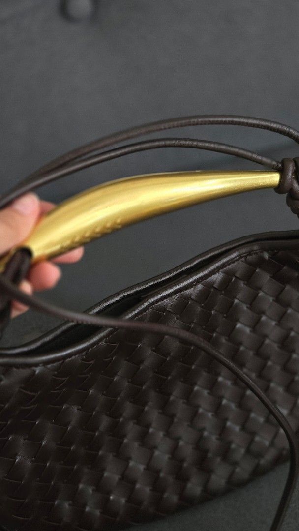 Small Sardine bag in Grapefruit color (Category: Clutches) located in Manila. Submitted by meicuya (Listing ID 1452125779, Image 2). Description: - No issues.