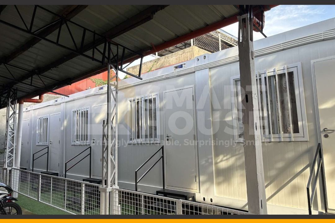 SMARTHOUSE PREFAB CONTAINER STUDY HUB (Category: Construction & Building Materials) located in Quezon City. Submitted by Smarthouseph (Listing ID 1452134540, Image 3). Description: 📚 5 UNITS. ONE SMART STUDY HUB. A modern and practical learning space made possible with SMARTHOUSE Prefab Container Units! Perfect for schools, training centers, and study hubs—built faster, smarter, and more efficiently. 💙 📩 For Inquiries, message us now and let’s