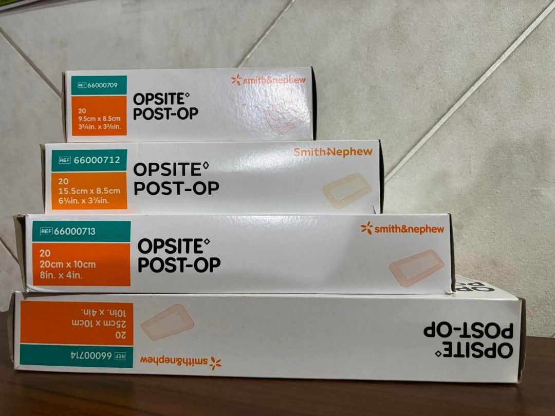 Smith & Nephew Opsite Post-Op Dressings (Category: Medical Supplies & Tools) located in Manila. Submitted by malaayarce74957 (Listing ID 1452110079, Image 3). Description: - Brand: Smith & Nephew Opsite Post-Op Dressings - Quantity per box: 20 dressings - Ideal for post-surgical wound care - Various sizes available (please check photos for specifics) - Available for bundle or individual purchase -6.5cmx5cm is available also.
