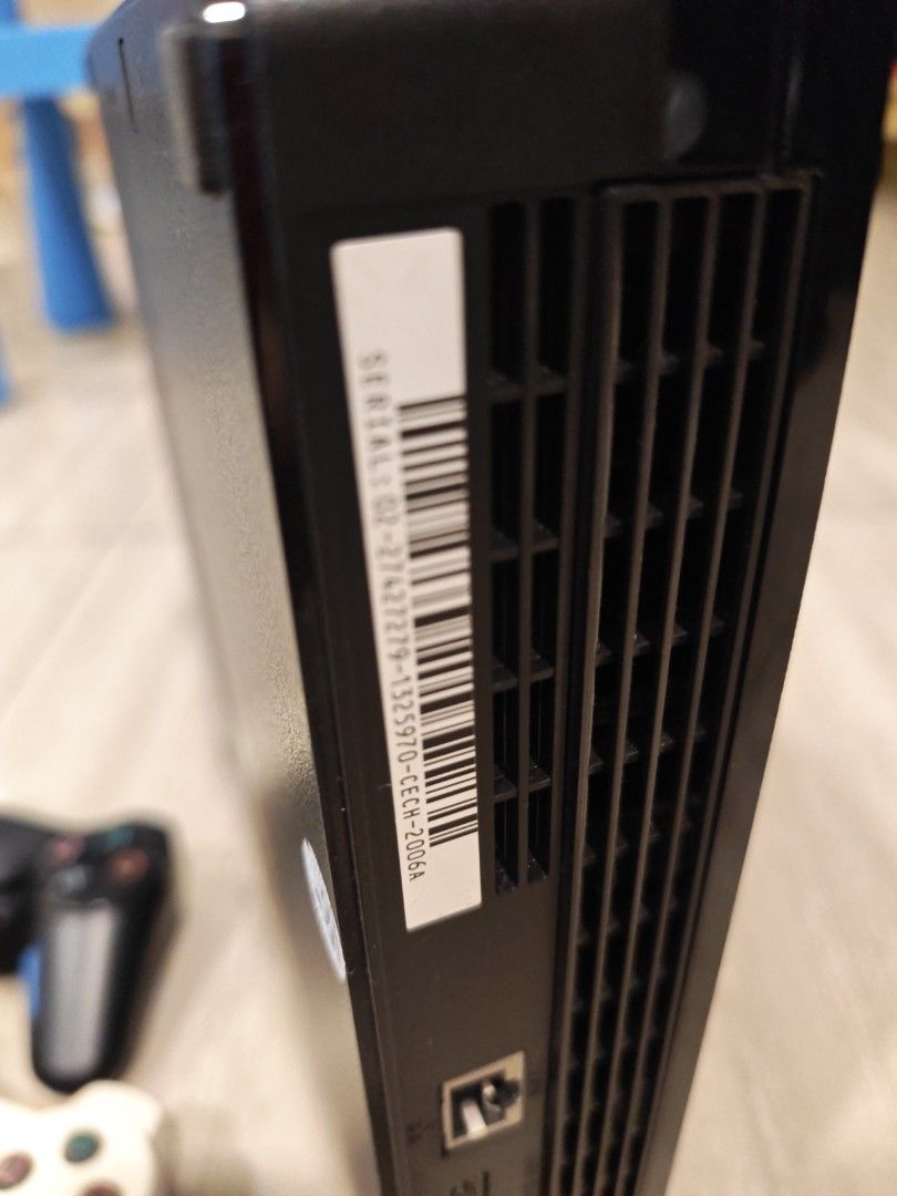 Sony PlayStation 3 PS3 Console with 2 Controllers (Category: PlayStation) located in Kuala Lumpur. Submitted by scott.poh (Listing ID 1452150622, Image 3). Description: - PlayStation 3 Console (Model: CECH-2006A) - Includes 2 Controllers: 1 Black, 1 White - Excellent Gaming Condition - Ready for a New Home jailbreak controller l3 and r3 stick is Abit sticky because rubber has aged . console perfect like new zero scratch. not for fussy buyer all p