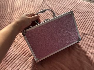 (Category: ) located in . Submitted by preloved_by_chlea (Listing ID 1452320235, Image 1). Description: .