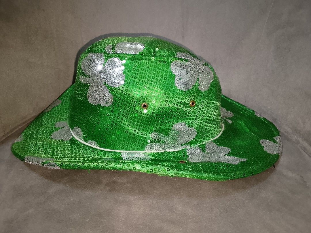 St. Patrick's Day Green Sequin Shamrock Cowboy Hat (Category: Hats & Beanies) located in Binangonan. Submitted by yuristalin888 (Listing ID 1452294324, Image 2). Description: - Eye-catching green cowboy hat - Covered in dazzling shiny sequins - Fun shamrock pattern all over - Ideal for parties and St. Patrick's Day celebrations - One size fits most - Made of durable polyester material.