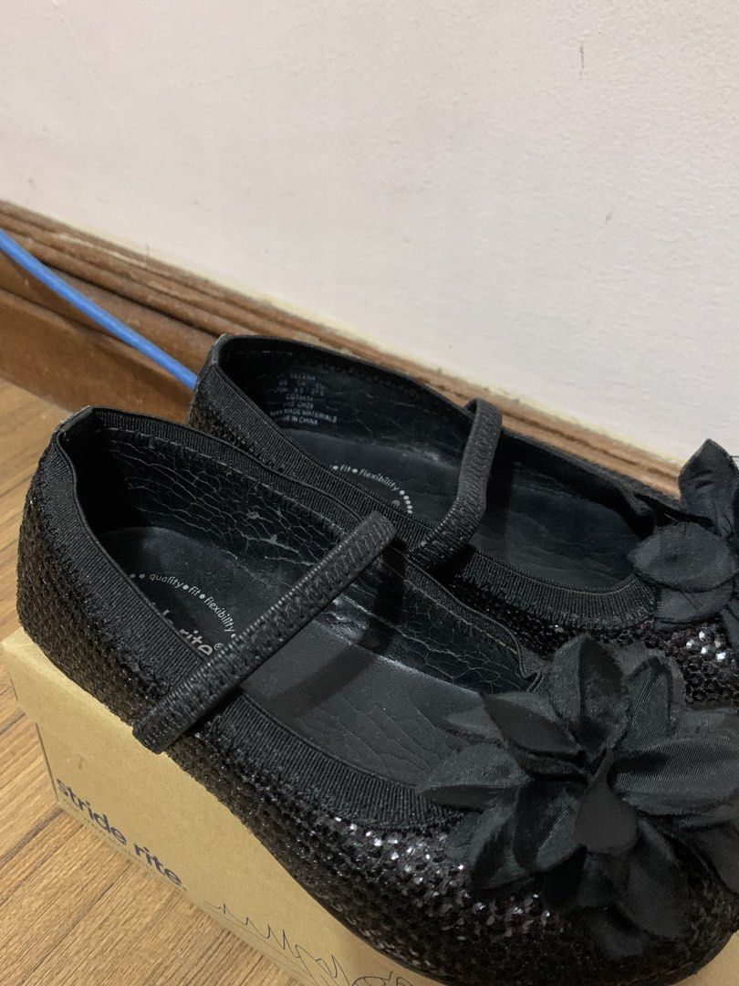 Stride Rite Black Sequin Flower Mary Jane Shoes (Category: Babies & Kids Fashion) located in Calumpit. Submitted by declutterwithajm (Listing ID 1452274944, Image 3). Description: .
