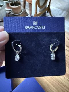 (Category: ) located in . Submitted by declutter_with_cmb (Listing ID 1452137601, Image 1). Description: .