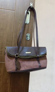 (Kategori: ) berada di . Dikirim oleh devitadmy (ID iklan 1452206990, Gambar 1). Deskripsi: .
