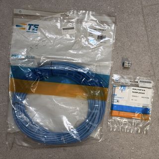 （分類：）位於 。 由 thomastomtom 提交（商品編號 1452129886，圖片 1）。簡介： 。