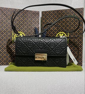 (Category: ) located in . Submitted by thethriftlock (Listing ID 1452307133, Image 1). Description: .