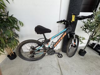 (Category: ) located in . Submitted by nst04 (Listing ID 1452181988, Image 1). Description: .