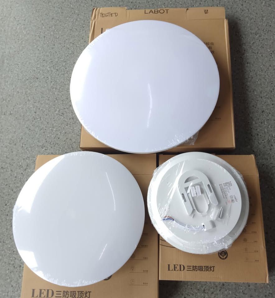 Tri colors 20-40W LED Ceiling Light 20-37cm (Category: Lighting) located in Mandaue City. Submitted by marj-legitseller (Listing ID 1452224605, Image 3). Description: - Modern white LED ceiling light - Diameter: 38cm, Thickness: 4.5cm - Features: Dustproof, Waterproof, Mosquito-proof - Adjustable light color: Cool white to warm yellow - Ideal for any room in your home.