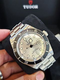 (Category: ) located in . Submitted by timeless_watches_ph (Listing ID 1452168141, Image 1). Description: .