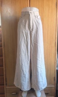 (Category: ) located in . Submitted by affordathriftph_ (Listing ID 1452206457, Image 1). Description: .