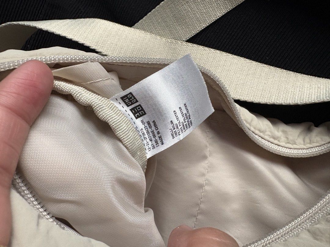 Uniqlo Beige Nylon Bag (Category: Cross-body Bags) located in Manila. Submitted by summercookie (Listing ID 1452208593, Image 3). Description: Used condition.