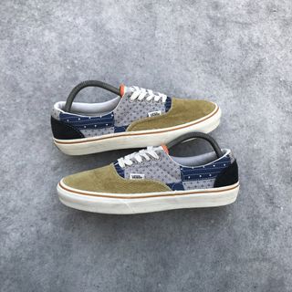 (Kategori: ) berada di . Dikirim oleh tpsneakers_ (ID iklan 1452240647, Gambar 1). Deskripsi: .