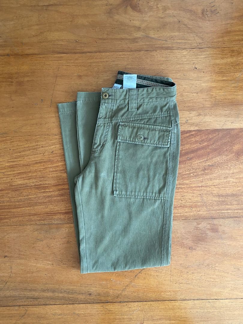 Vintage Columbia Olive Fatigue Pants (Category: Trousers) located in Muntinlupa City. Submitted by afriz88 (Listing ID 1452186322, Image 3). Description: Vintage Columbia Cords FatigueColor: Size: Small Condition: Good condition, slight color fading Composition: 100% Cotton Dimensions: Length - 41.5 inches Waist - Fits closer to 29 inches Leg Opening - 8.5 inches .