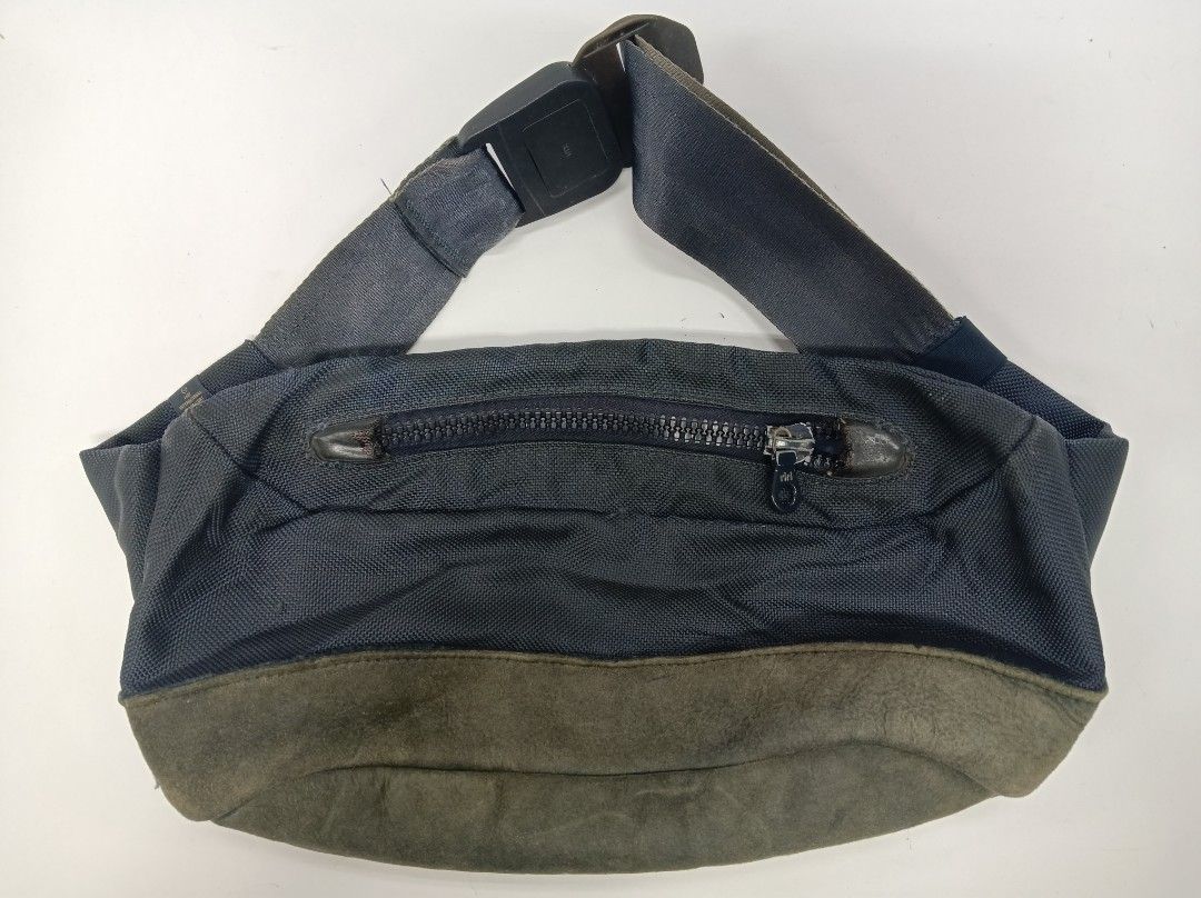 VISVIM vtg.2001 pouch ballistic (Category: Belt bags, Clutches and Pouches) located in Pasir Mas. Submitted by madjakistores (Listing ID 1452226708, Image 1). Description: .