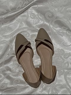 (Category: ) located in . Submitted by she.lovedd (Listing ID 1452152748, Image 1). Description: .
