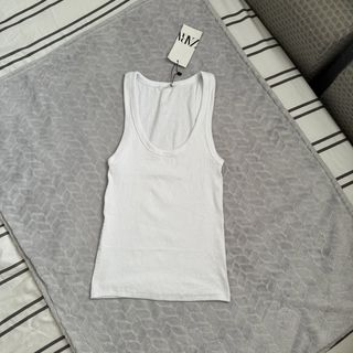 (Category: ) located in . Submitted by minimecloset (Listing ID 1452232854, Image 1). Description: .