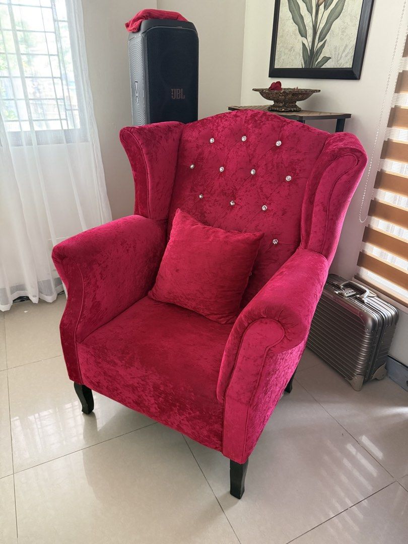 3 PIECE SALA SET RUSH (Category: Sofas) located in Paranaque City. Submitted by trishaajulianaa (Listing ID 1452332909, Image 3). Description: - NEGOTIABLE FOR SURE BUYERS - 3 pcs sala set (2x 1 seater & 1x 3 seater) - betterliving parañaque pick up - FLAW: only 1 seat has scratches that can be covered up (see last photo) .