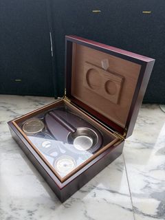 （分類：）位於 。 由 devlin267 提交（商品編號 1452351396，圖片 1）。簡介： 。