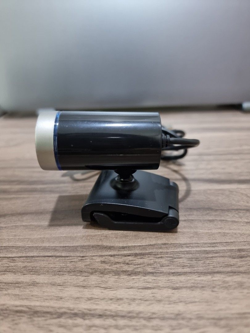 A4Tech HD 1080p Webcam PK-910H (Category: Webcams) located in Cebu City. Submitted by m.sia (Listing ID 1452430139, Image 2). Description: - A4Tech 1080p HD webcam - Tested and confirmed working - No more original packaging.