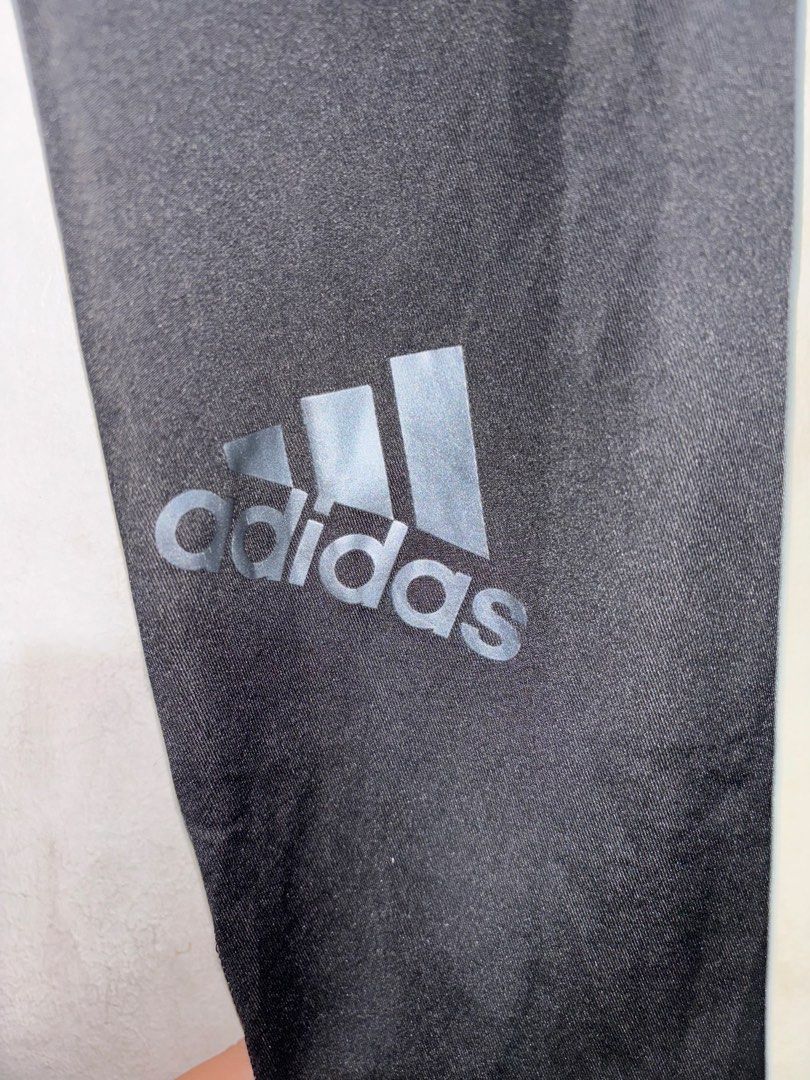 Adidas Techfit Compression Tights (Category: Activewear) located in Pasig City. Submitted by timmybatoon (Listing ID 1452354486, Image 3). Description: Adidas Techfit Compression Tights Size on tag: M Dimensions: 30-35inW x 38inL Price: 800.