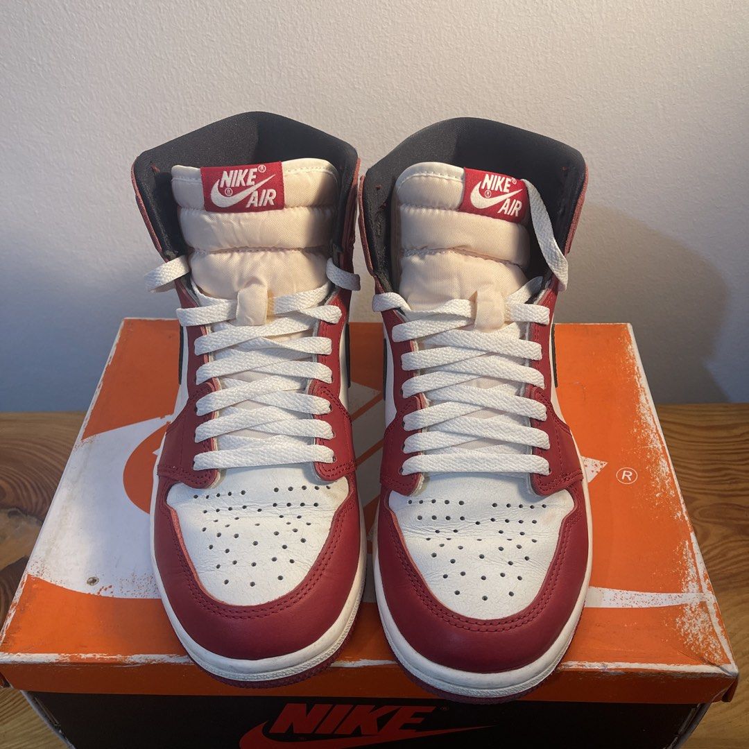 Air Jordan 1 High OG Chicago Lost and Found (Category: Sneakers) located in Paranaque City. Submitted by lazyskates (Listing ID 1452459618, Image 3). Description: - Authentic Air Jordan 1 High OG Chicago Lost and Found - Includes original box - Comes with original receipt - Extra black laces included .